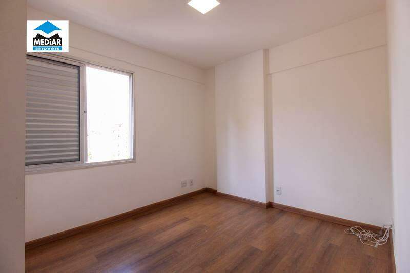 Apartamento à venda com 3 quartos, 145m² - Foto 16