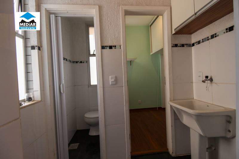 Apartamento à venda com 2 quartos, 70m² - Foto 15