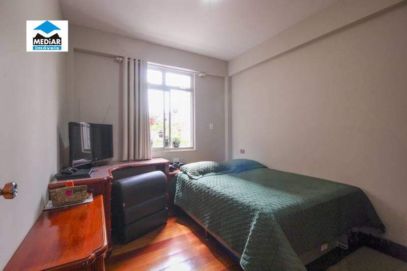 Apartamento à venda com 4 quartos, 110m² - Foto 9