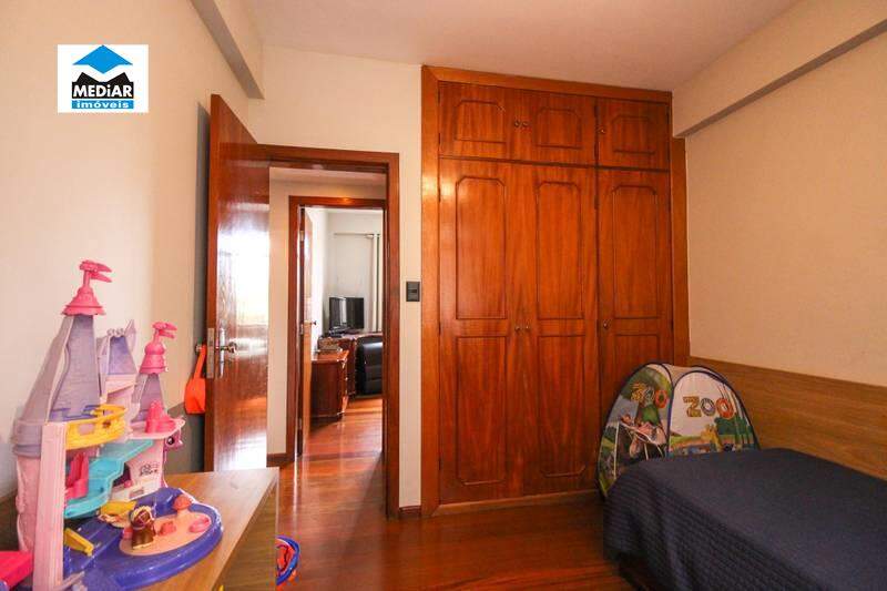 Apartamento à venda com 4 quartos, 110m² - Foto 13