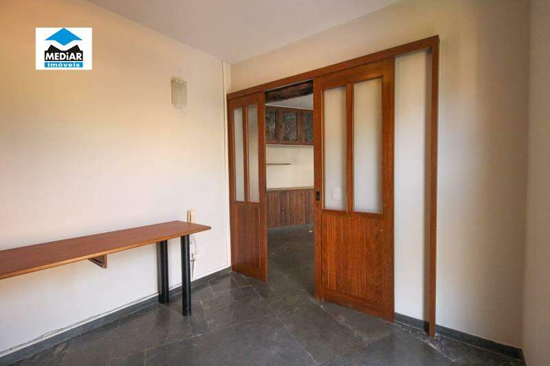 Apartamento à venda com 4 quartos, 180m² - Foto 20