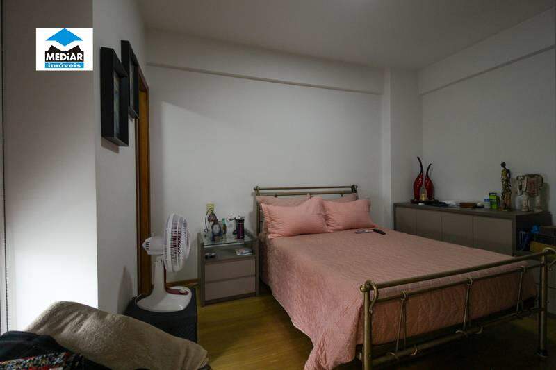 Apartamento à venda com 4 quartos, 130m² - Foto 14