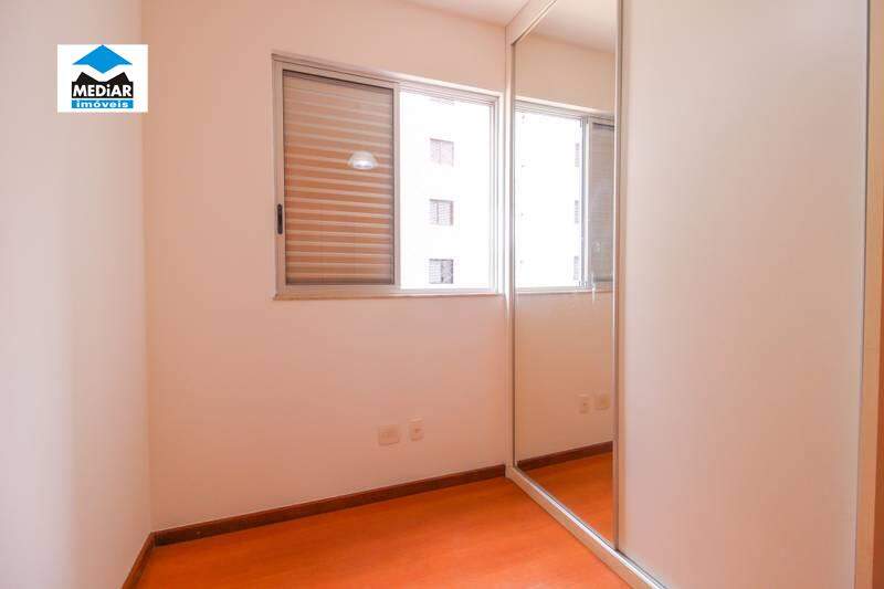 Apartamento à venda com 3 quartos, 60m² - Foto 13