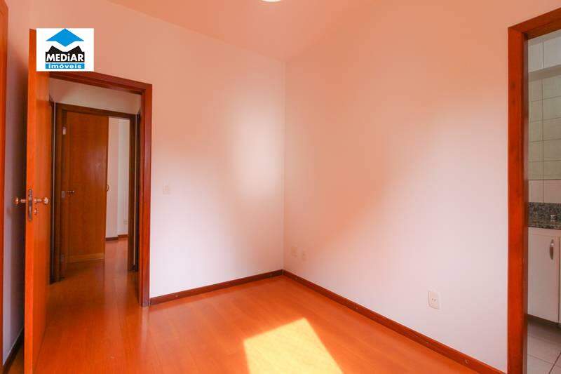 Apartamento à venda com 3 quartos, 60m² - Foto 9