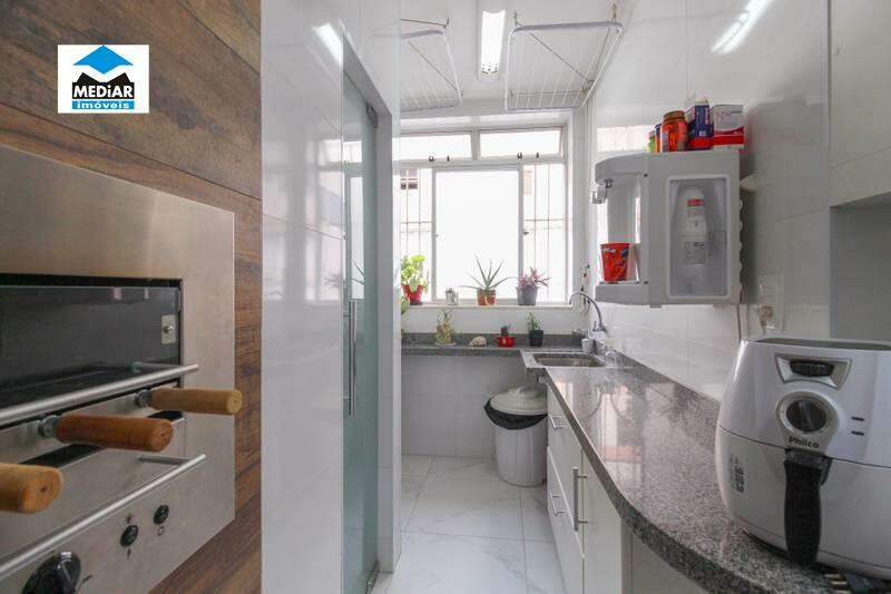 Apartamento à venda com 3 quartos, 100m² - Foto 17