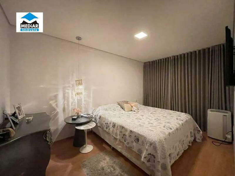 Apartamento à venda com 4 quartos, 126m² - Foto 10