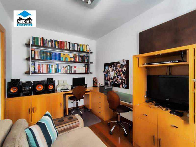 Apartamento à venda com 3 quartos, 84m² - Foto 9