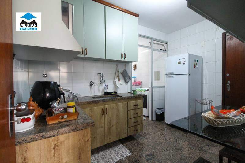 Cobertura à venda com 4 quartos, 260m² - Foto 24