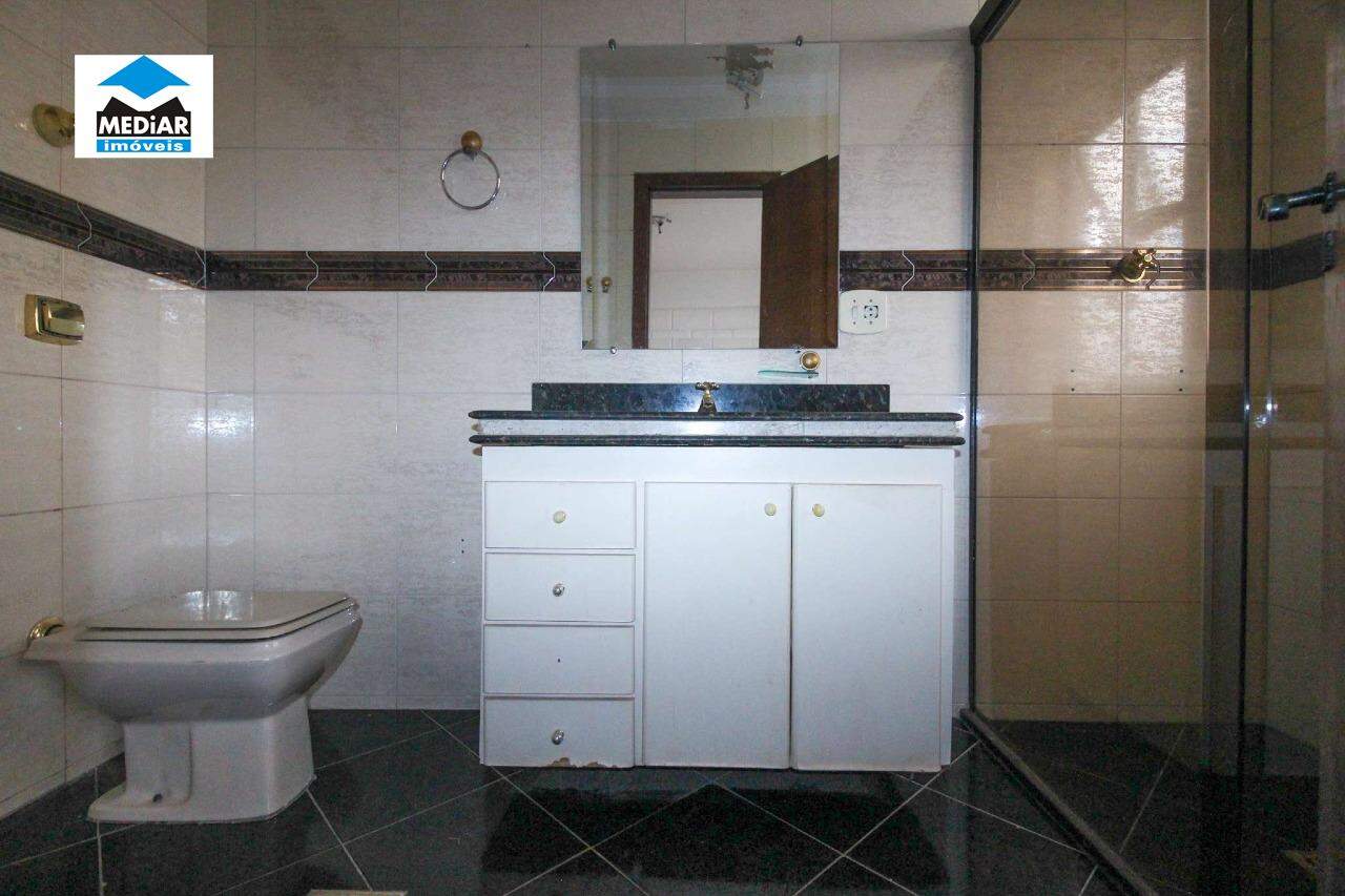 Apartamento à venda com 4 quartos, 200m² - Foto 10