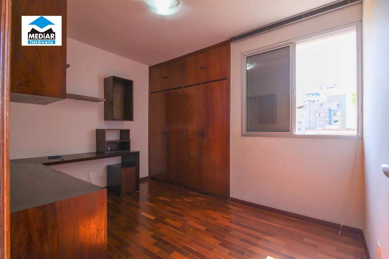 Apartamento à venda com 3 quartos, 80m² - Foto 4