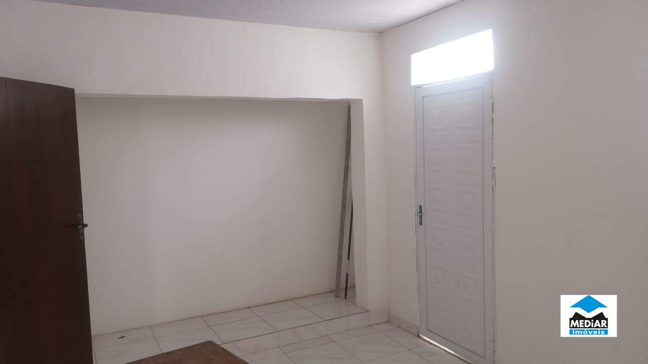 Casa para alugar com 1 quarto, 47m² - Foto 2