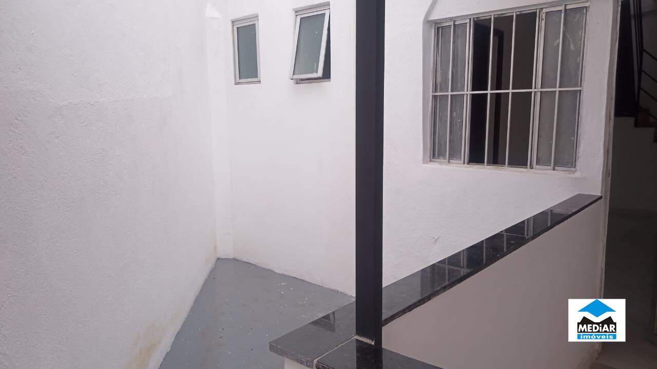 Casa para alugar com 1 quarto, 47m² - Foto 13