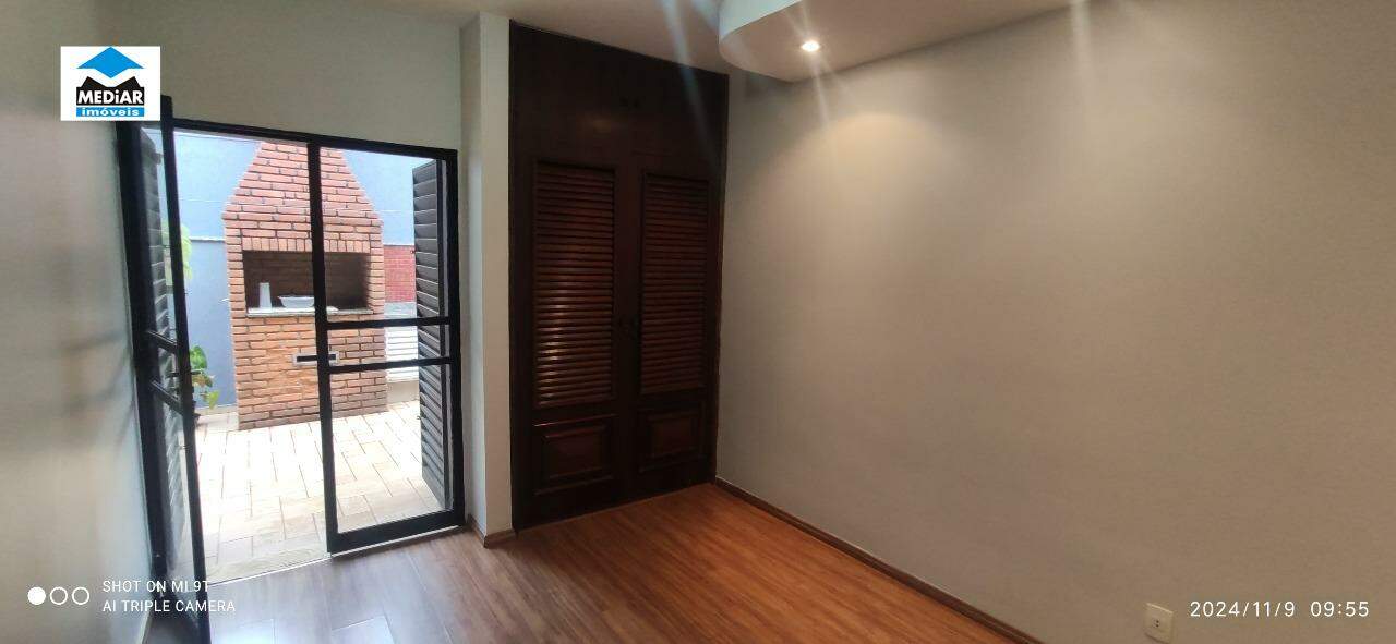 Casa à venda com 5 quartos, 278m² - Foto 21