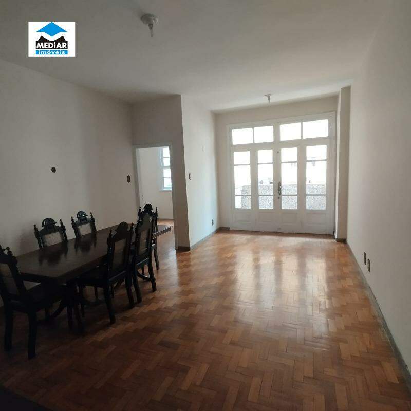 Apartamento à venda com 3 quartos, 108m² - Foto 8