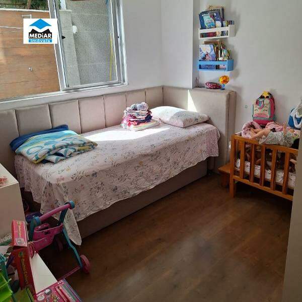 Apartamento à venda com 3 quartos, 115m² - Foto 2