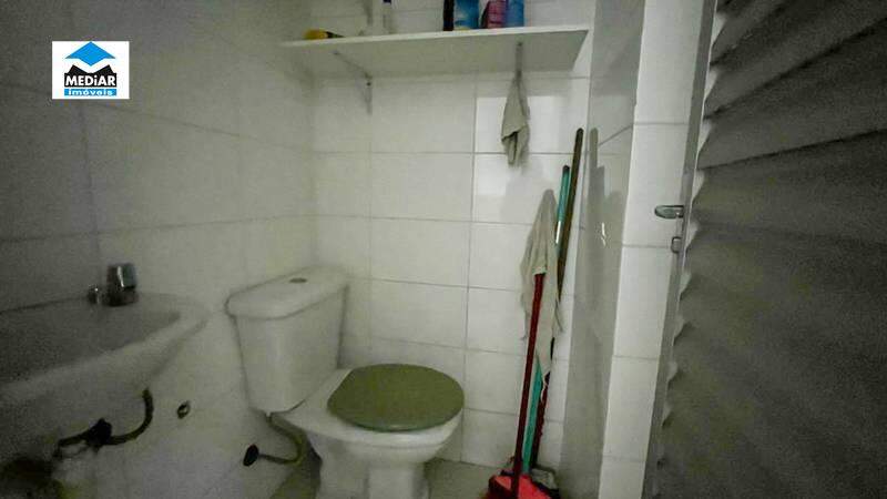 Apartamento à venda com 2 quartos, 70m² - Foto 11