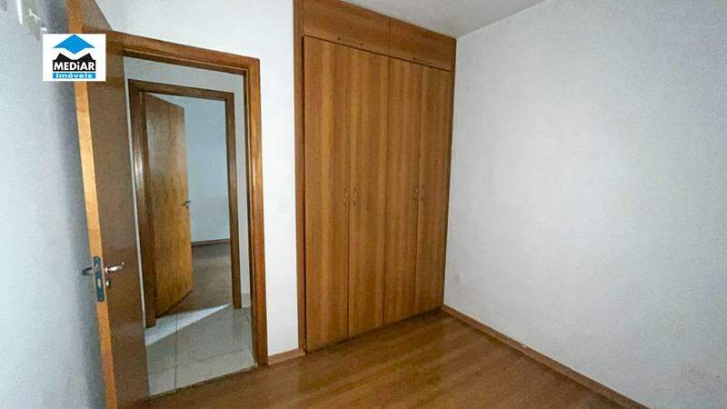 Apartamento à venda com 2 quartos, 70m² - Foto 13