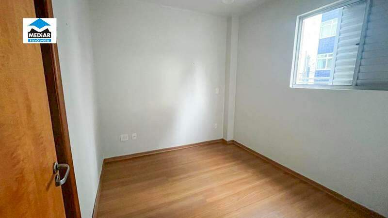 Apartamento à venda com 2 quartos, 70m² - Foto 20