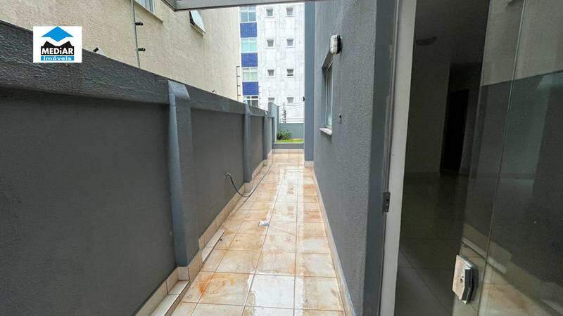 Apartamento à venda com 2 quartos, 70m² - Foto 6