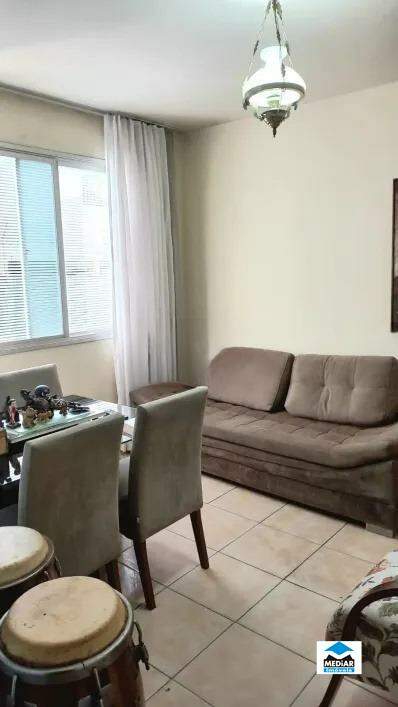 Apartamento à venda com 2 quartos, 60m² - Foto 2