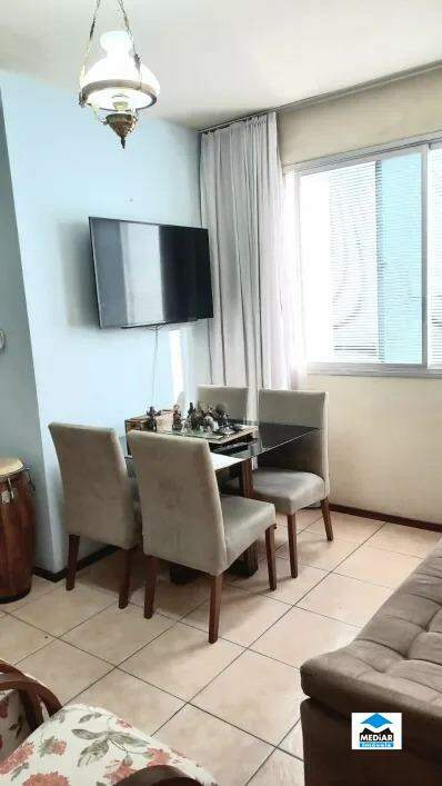 Apartamento à venda com 2 quartos, 60m² - Foto 1