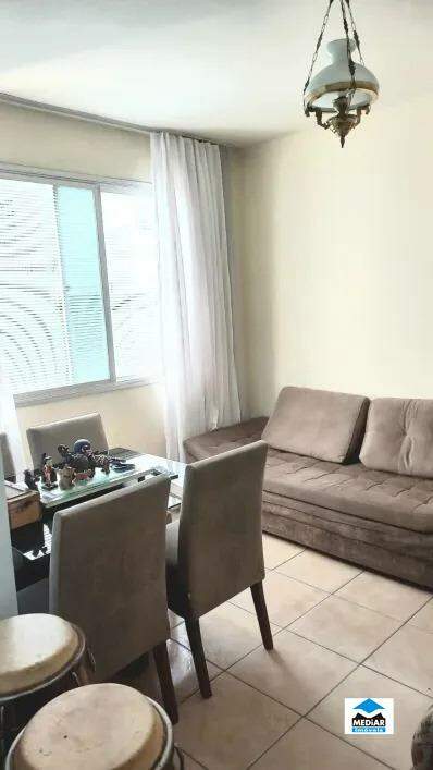 Apartamento à venda com 2 quartos, 60m² - Foto 3