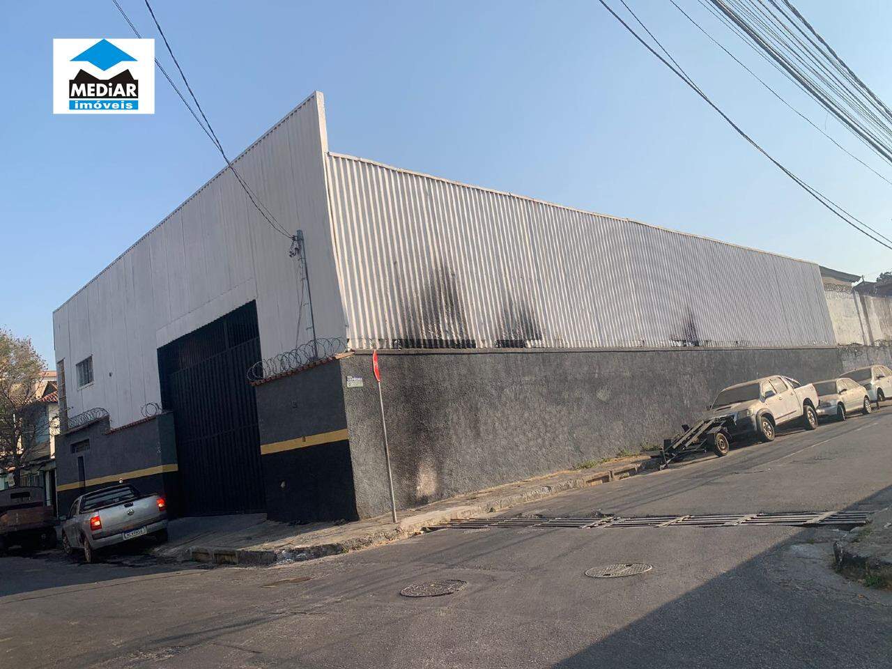 Depósito-Galpão-Armazém para alugar, 689m² - Foto 1