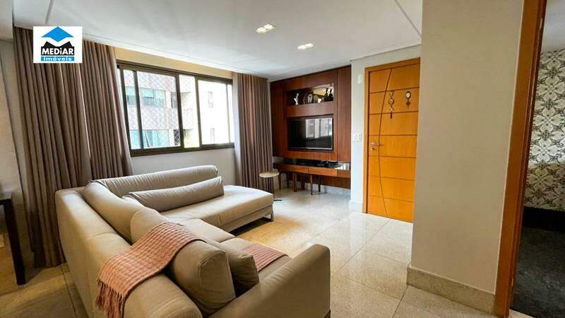 Apartamento à venda com 3 quartos, 102m² - Foto 2