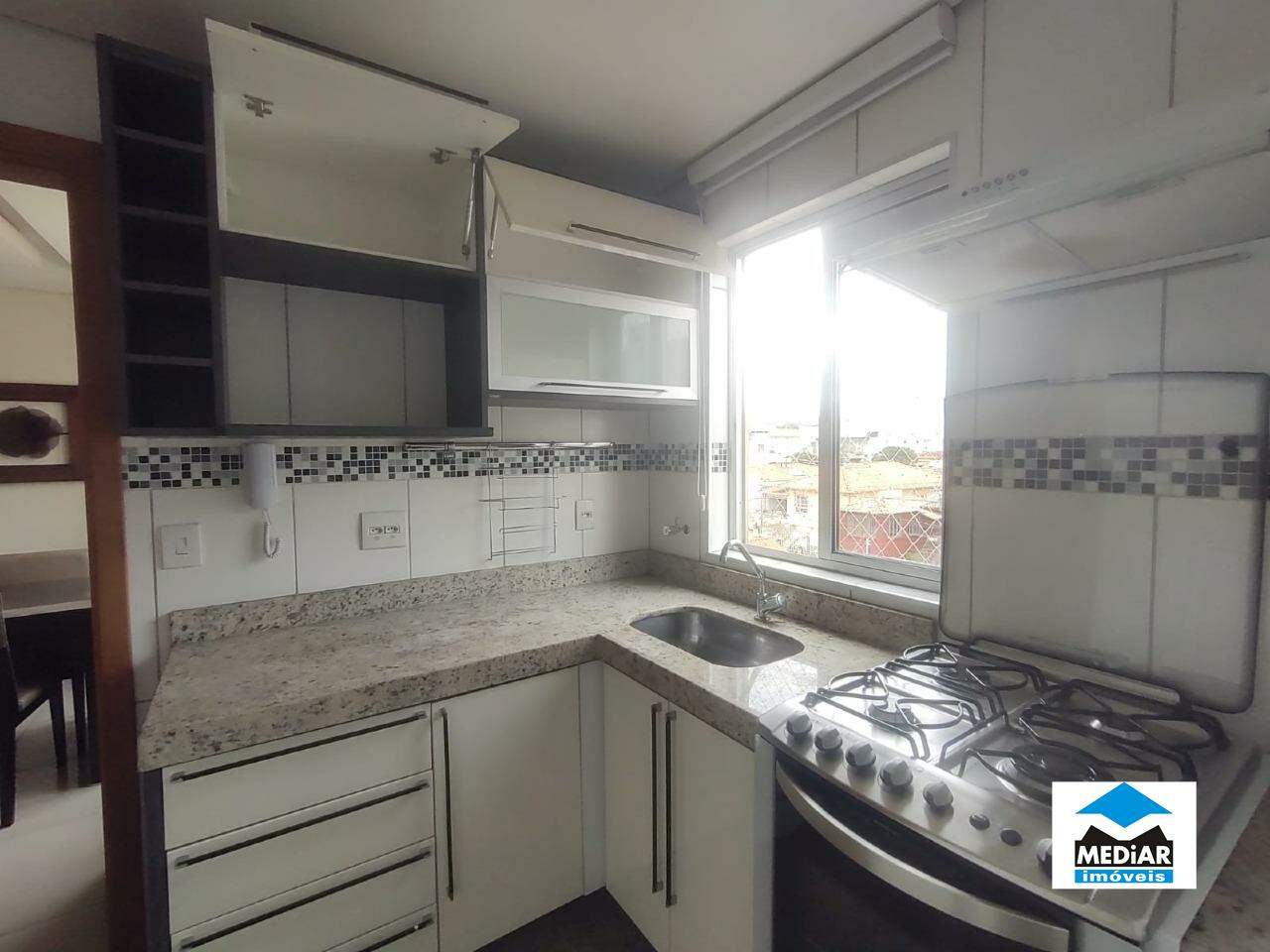 Apartamento à venda com 2 quartos, 75m² - Foto 14