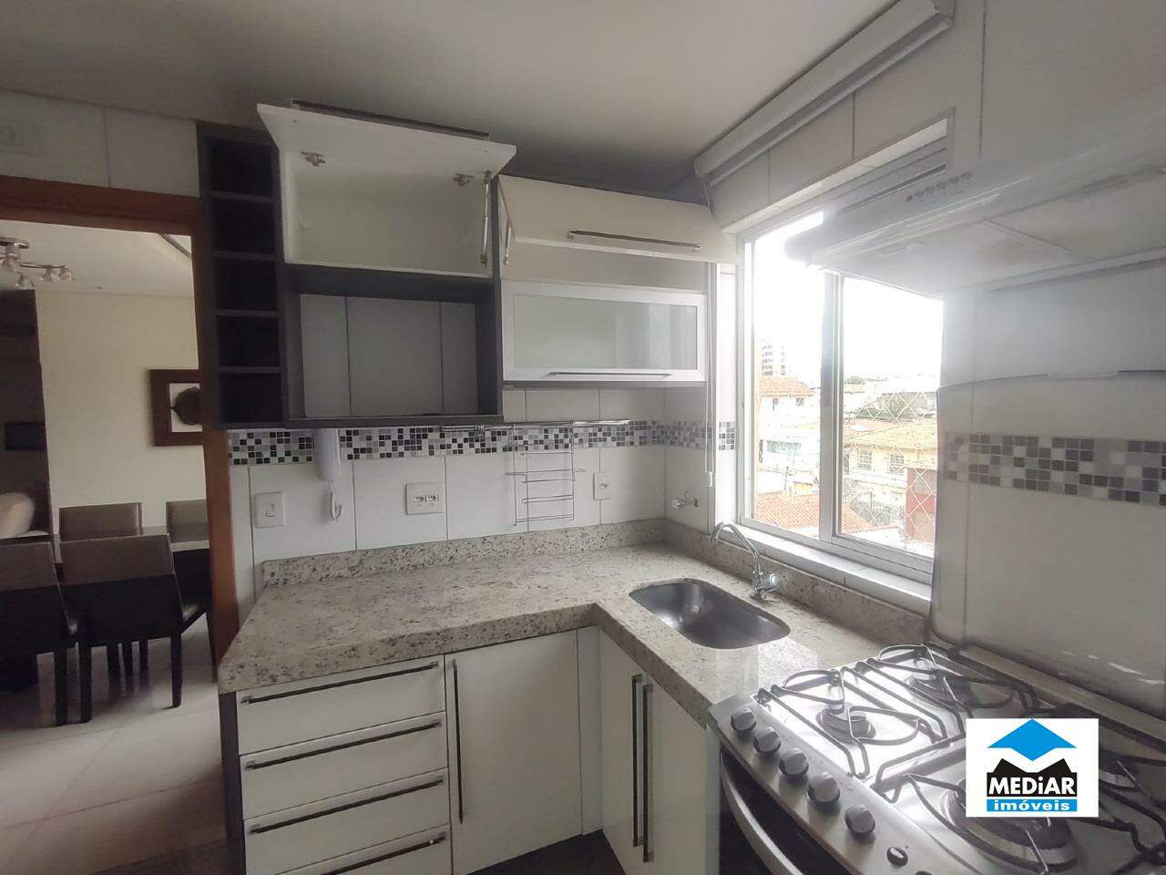 Apartamento à venda com 2 quartos, 75m² - Foto 15