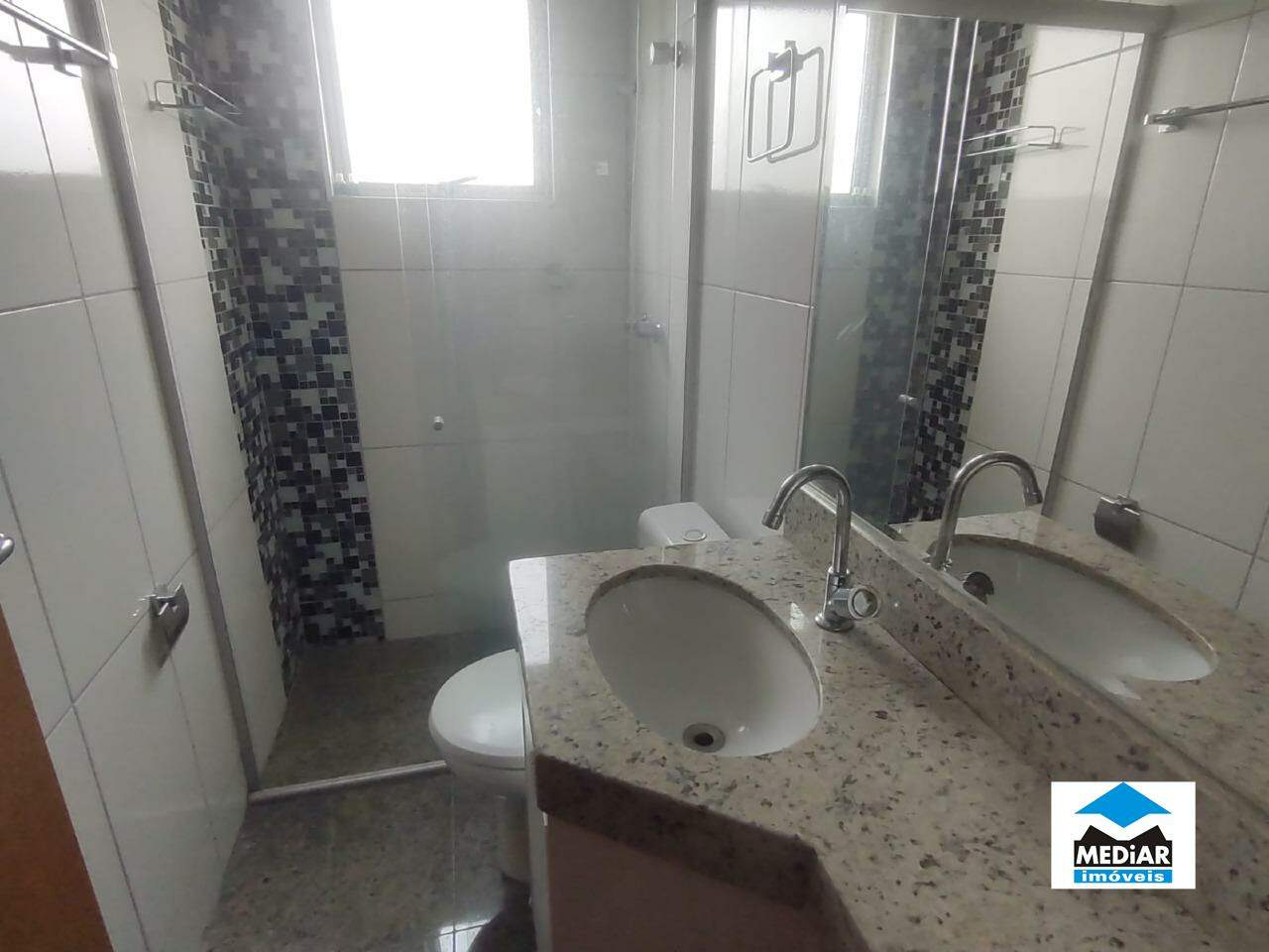 Apartamento à venda com 2 quartos, 75m² - Foto 17