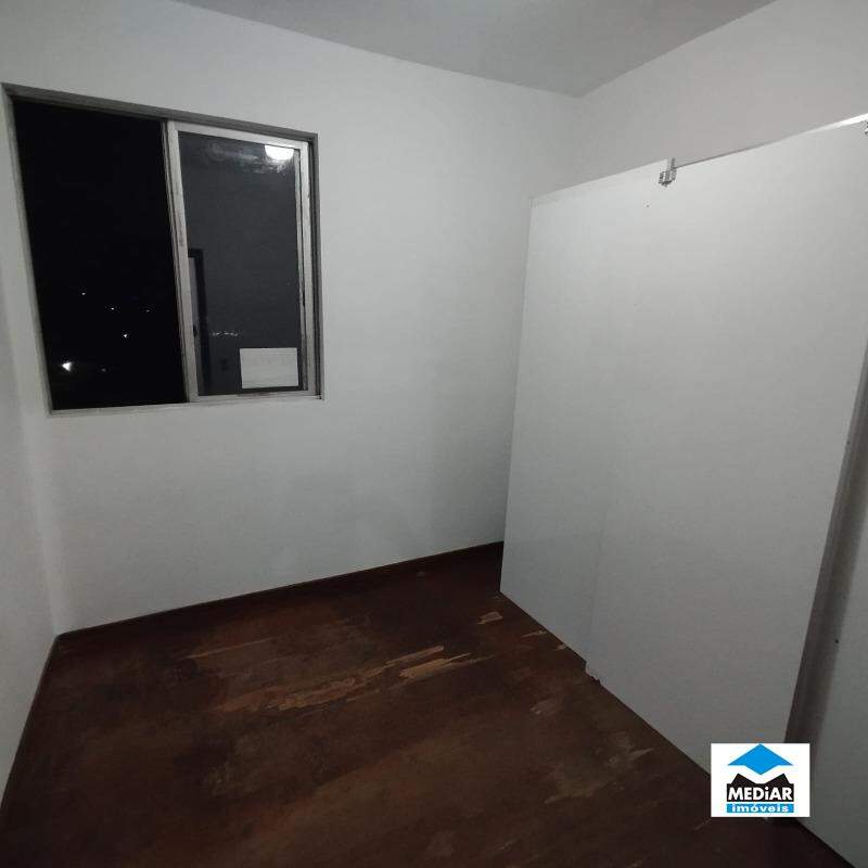 Apartamento à venda com 2 quartos, 101m² - Foto 4