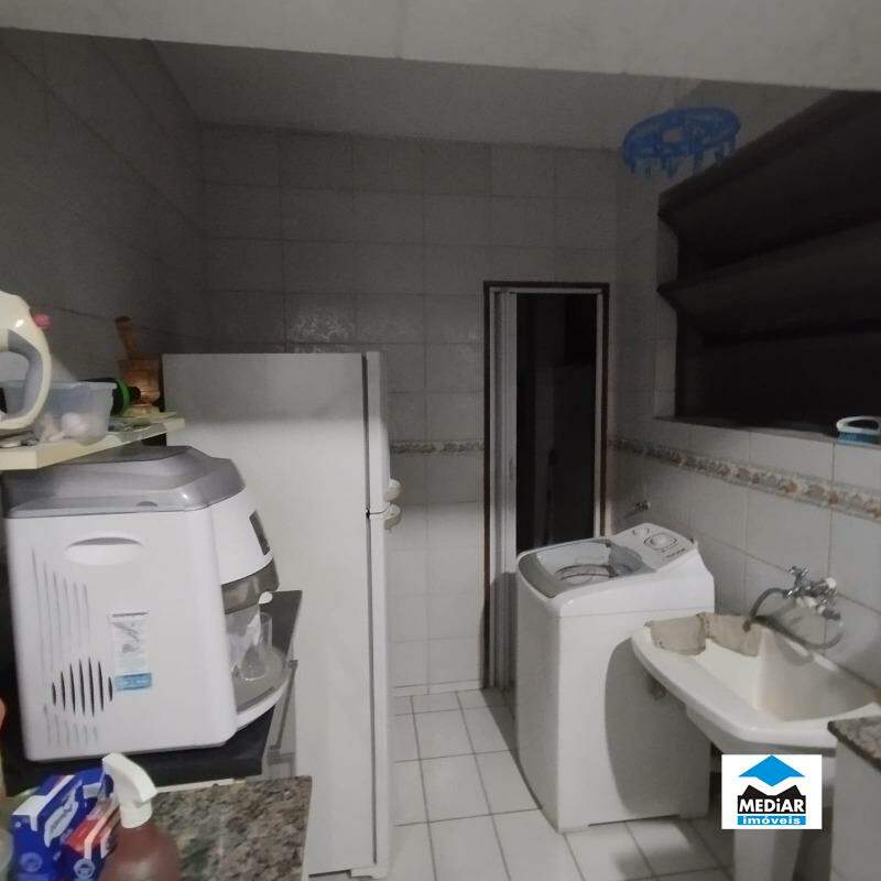 Apartamento à venda com 2 quartos, 65m² - Foto 12