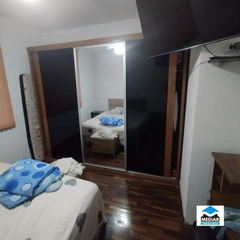 Apartamento à venda com 2 quartos, 65m² - Foto 4