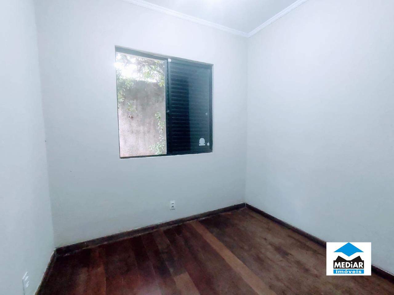 Apartamento para alugar com 3 quartos, 120m² - Foto 19