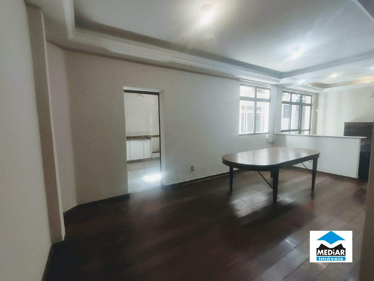 Apartamento para alugar com 3 quartos, 120m² - Foto 3