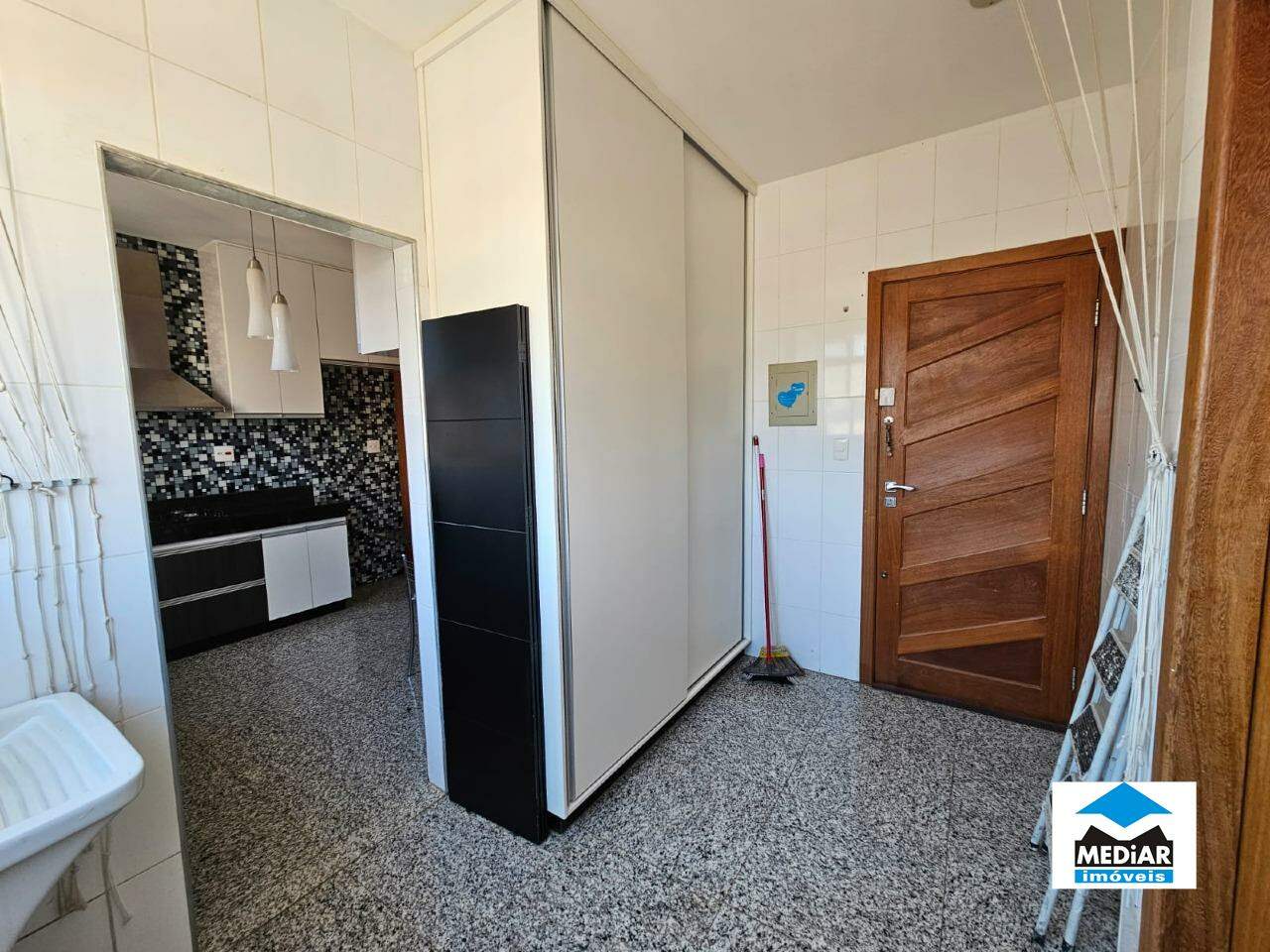 Apartamento à venda com 3 quartos, 87m² - Foto 6