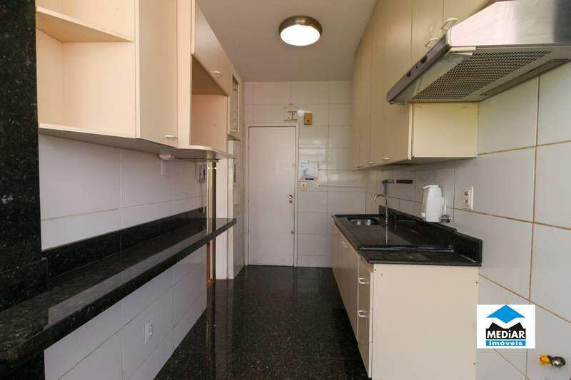 Apartamento à venda com 3 quartos, 119m² - Foto 9