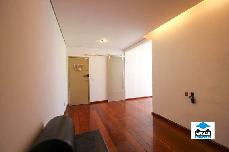 Apartamento à venda com 3 quartos, 119m² - Foto 4