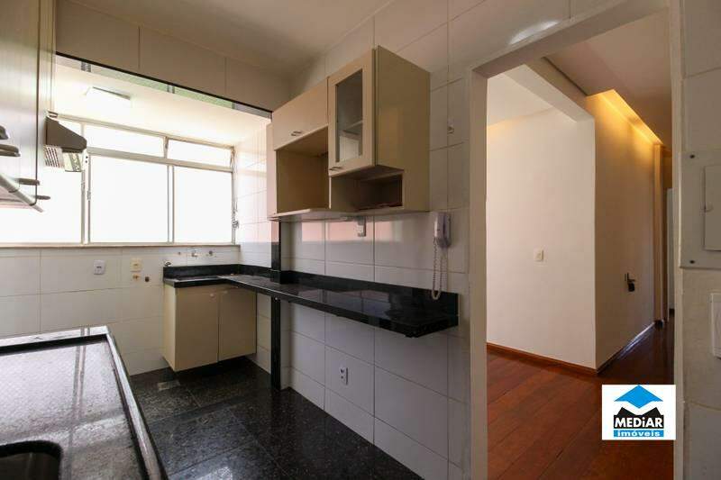 Apartamento à venda com 3 quartos, 119m² - Foto 8