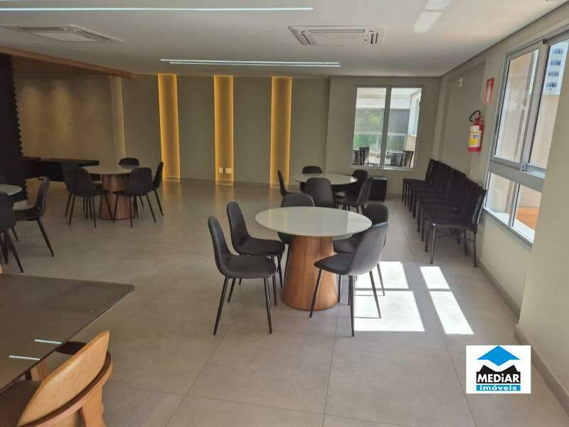 Apartamento à venda com 2 quartos, 58m² - Foto 17