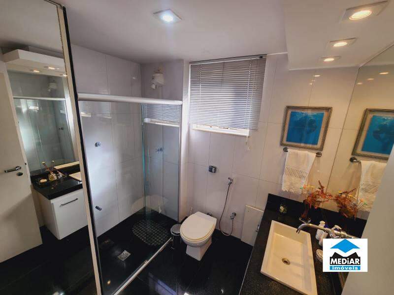 Apartamento à venda com 4 quartos, 227m² - Foto 13