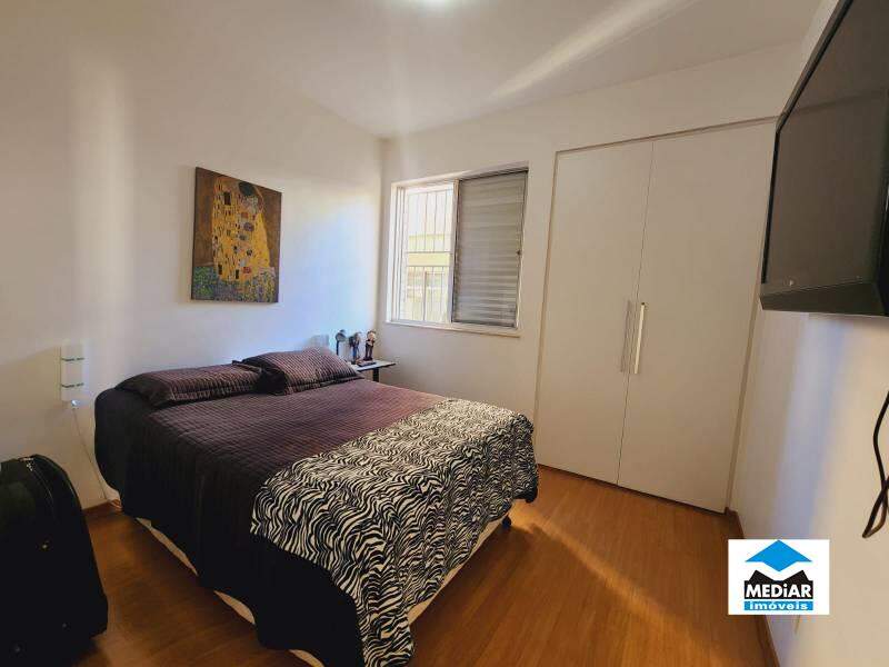 Apartamento à venda com 4 quartos, 227m² - Foto 18