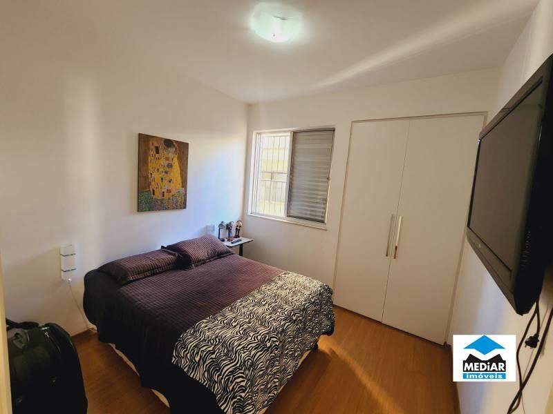 Apartamento à venda com 4 quartos, 227m² - Foto 20