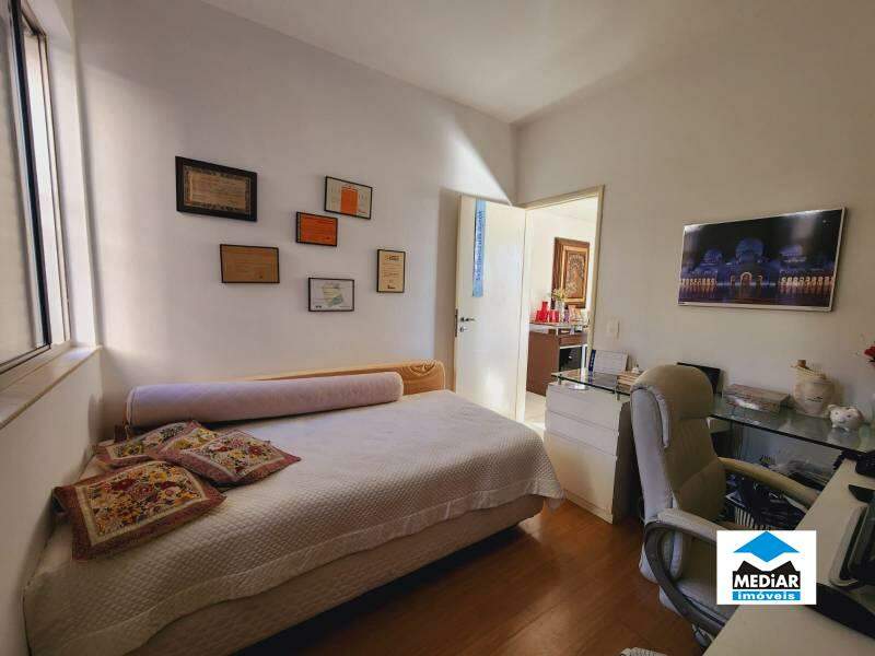 Apartamento à venda com 4 quartos, 227m² - Foto 21