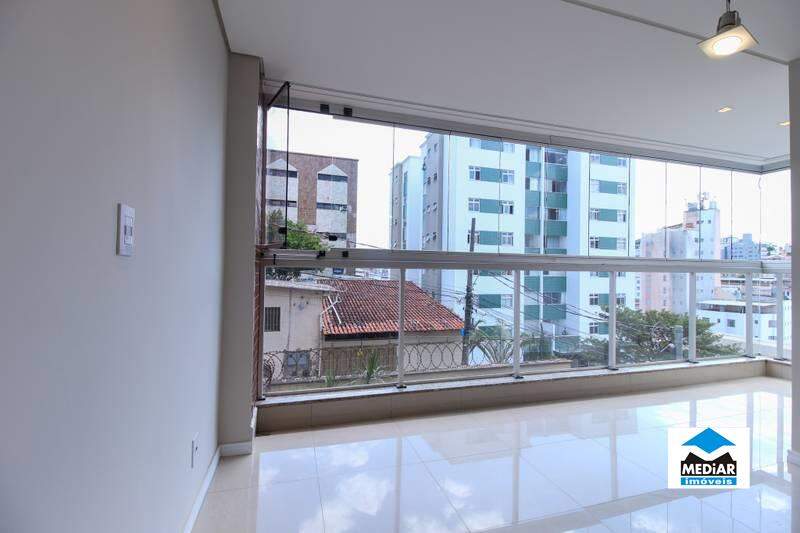 Apartamento à venda com 3 quartos, 88m² - Foto 2