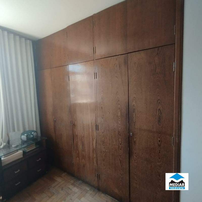 Apartamento à venda com 3 quartos, 95m² - Foto 9