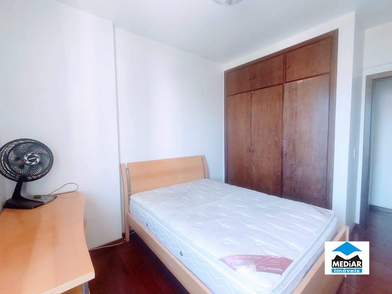 Apartamento para alugar com 3 quartos, 90m² - Foto 10