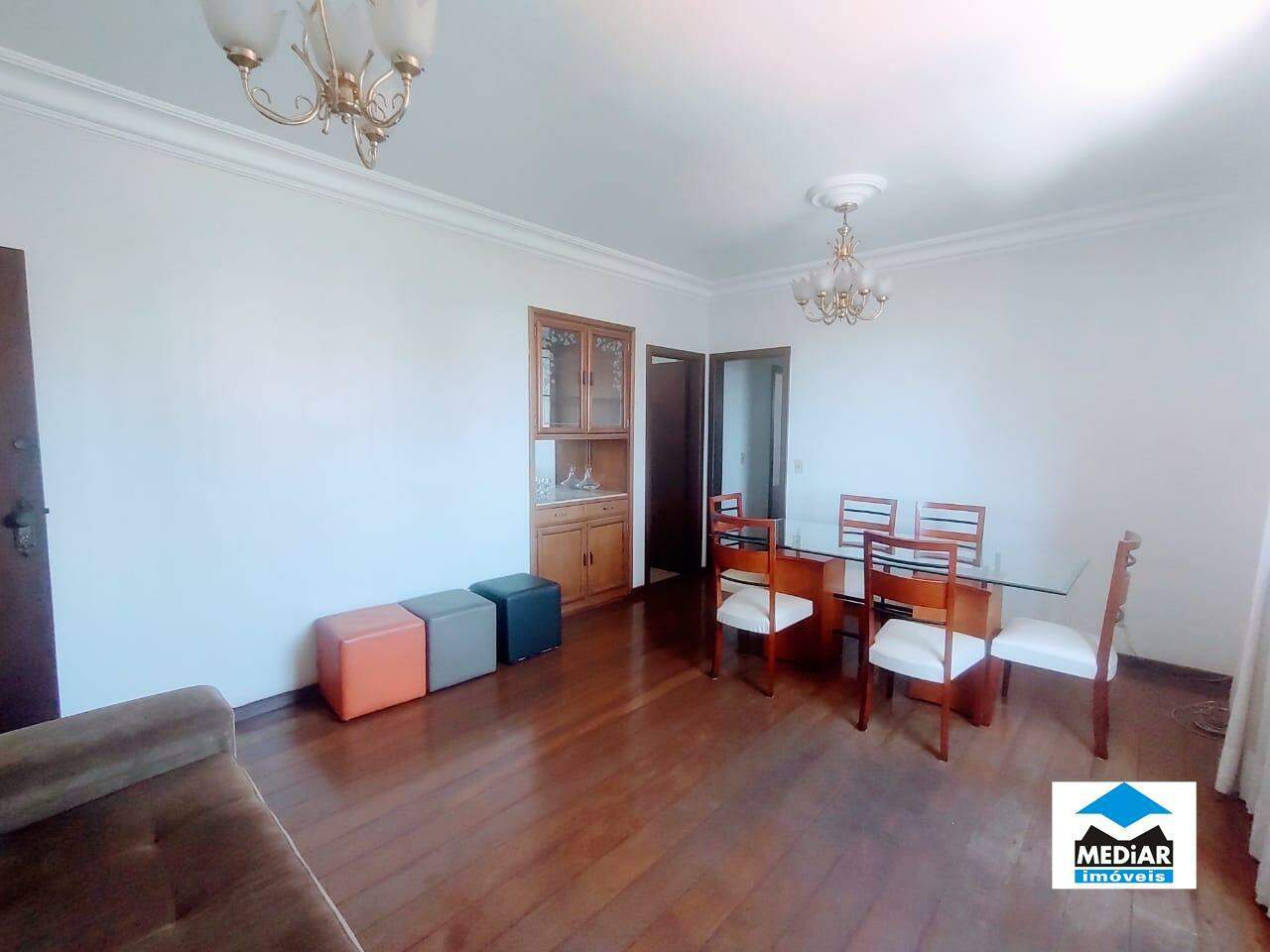 Apartamento para alugar com 3 quartos, 90m² - Foto 2