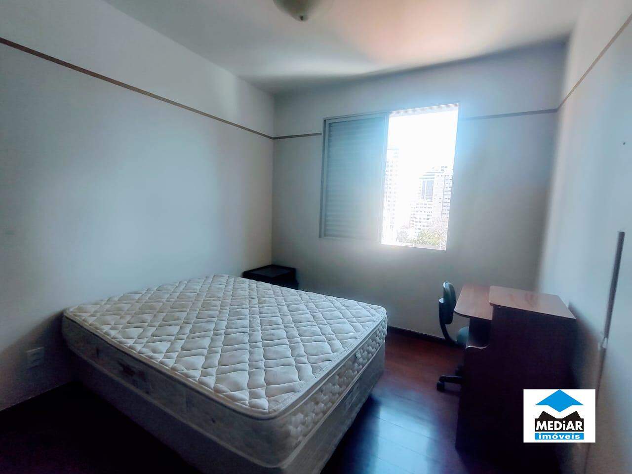 Apartamento para alugar com 3 quartos, 90m² - Foto 15